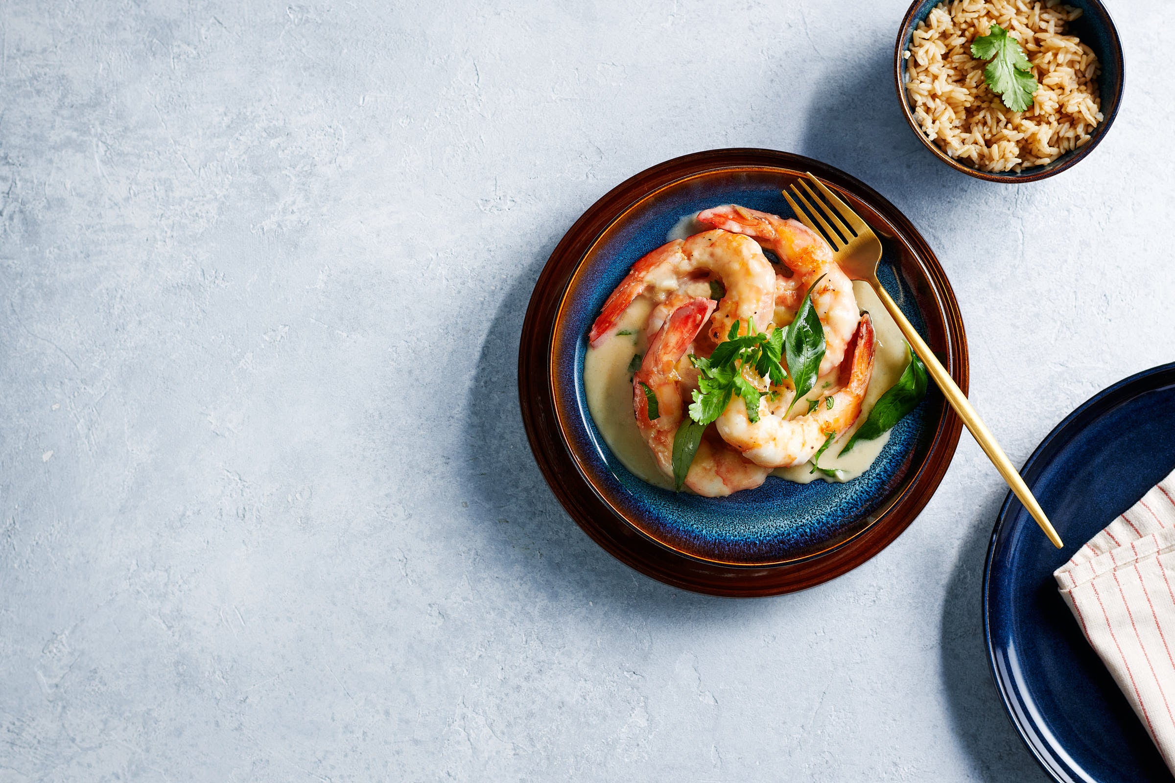 Creamy Coconut Garlic Prawns – Blu. Cookware